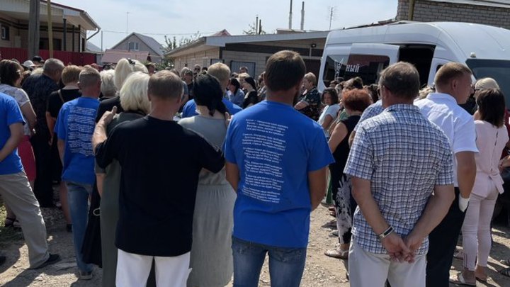 В Самарской области простились с 15-летней Аней, погибшей в ДТП в Турции