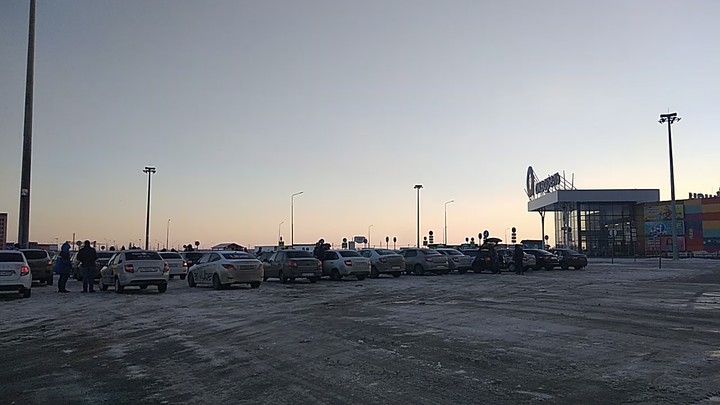 Первая забастовка таксистов против Яндекс.Такси в Тольятти собрала 200 автомобилей
