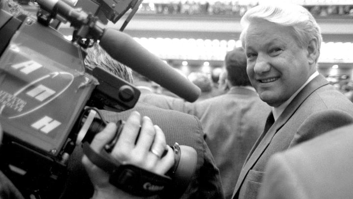 Внучка Бориса Ельцина ругает Россию и поддерживает Украину. Такая семья
