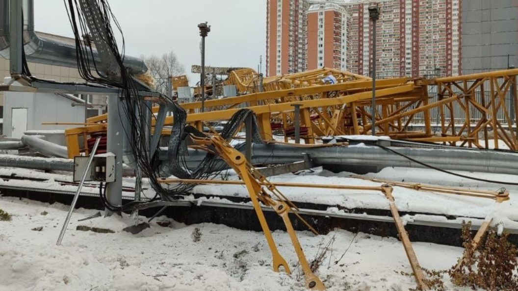 В Красногорске завалился башенный кран ЧП случилось на площадке, где