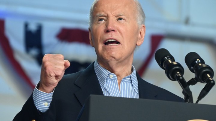 Байден заявил, что остановил Путина и является владыкой мира. И отказался проходить тест на интеллект