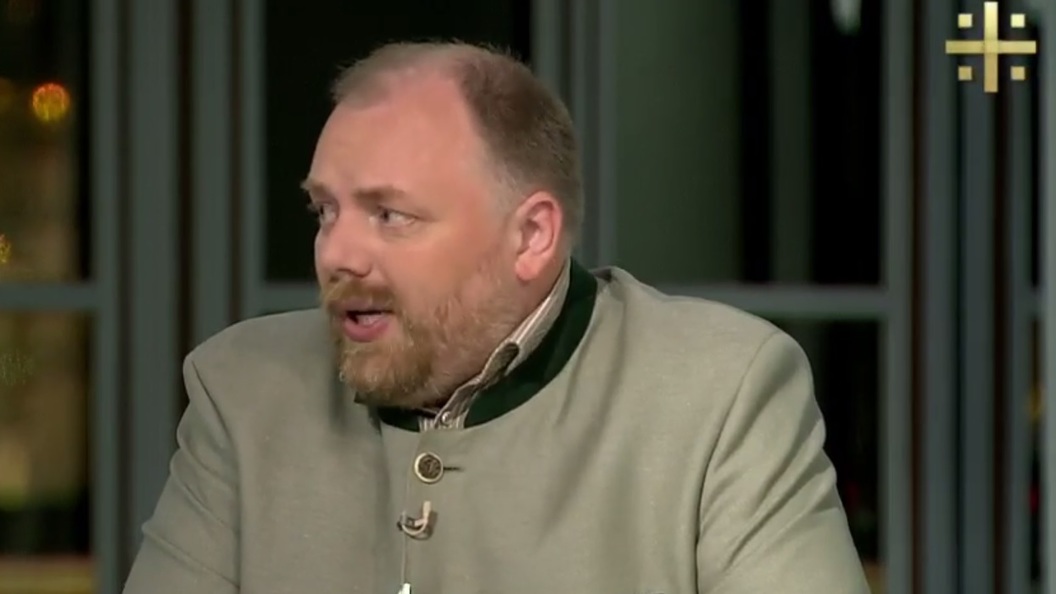 Егор Холмогоров: Дешевизна рубля сказывается на оттоке пилотов Егор Холмогоров: Дешевизна рубля сказывается на оттоке пилотов
