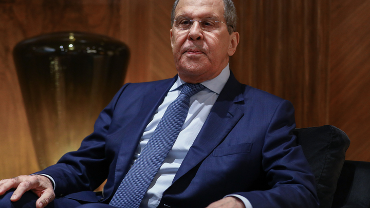 США пытаются оказать на Россию неприличное давление - Лавров