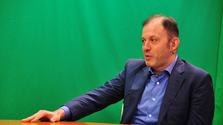 Яхта, вечеринки и автопарк: Скандалы, связанные с именем Олега Митволя