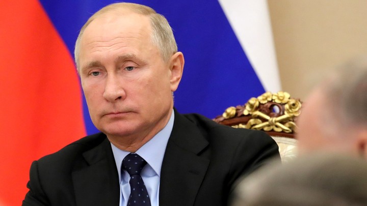 Следить за исполнением «суперуказа» Путина будут активисты ОНФ