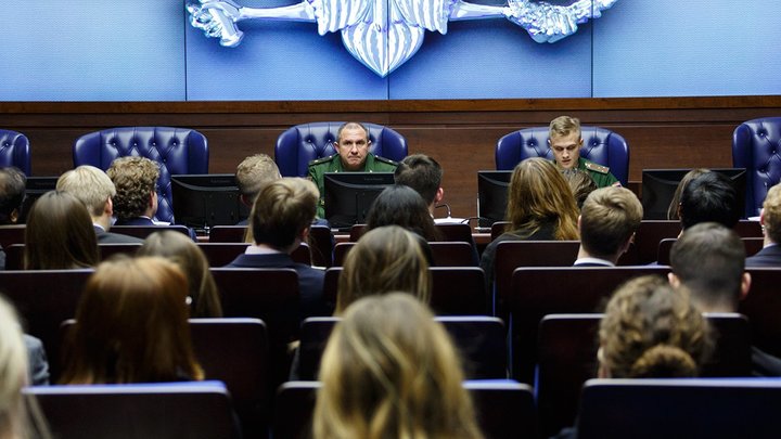Стрелковое оружие и артиллерию переплавят в ступени храма Вооруженных сил России - Минобороны