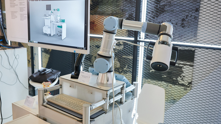 Новосибирский завод собрал первый отечественный ультразвуковой комплекс для лечения новообразований