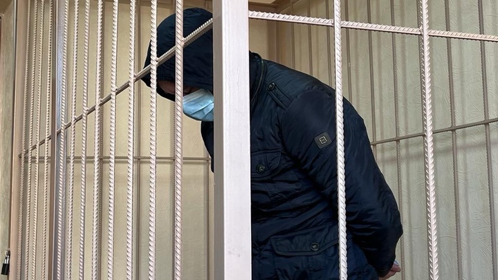 В Новосибирске отправили в СИЗО задержанных накануне сотрудников ОЭБиПК