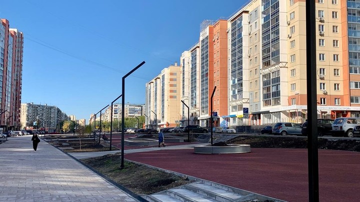 В Челябинске у нового сквера включат светофор и изменят знаки