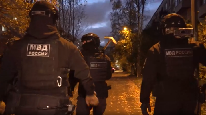 В Петербурге задержали банду кибермошенников, использующих старые телефонные номера