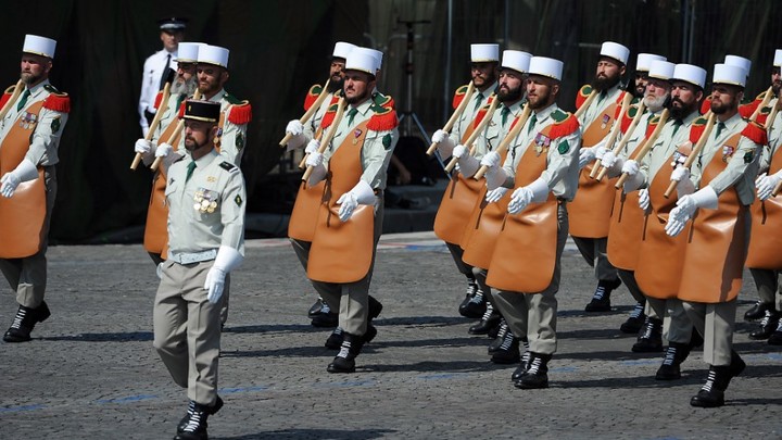 Славянск станет братской могилой для наёмников? Пока Макрон опровергает, очевидцы докладывают