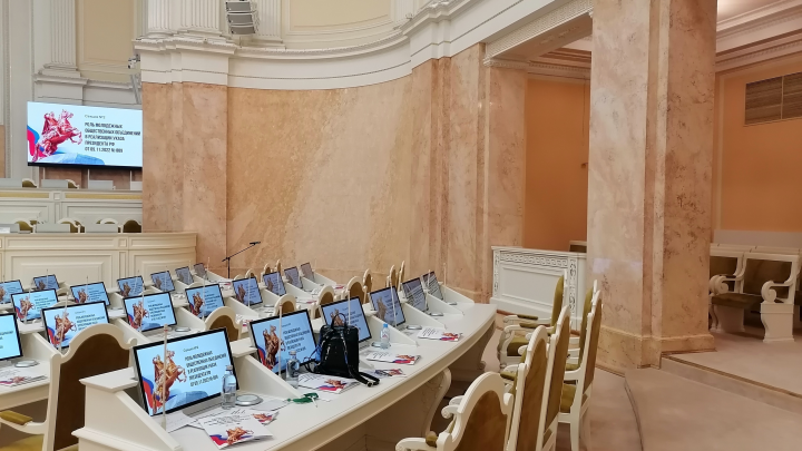 День госслужащего в России: поздравления в прозе и стихах