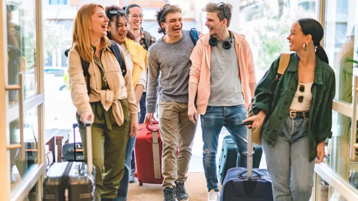 Русская молодёжь выбирает колледжи: Вузы теперь только для «элиты»