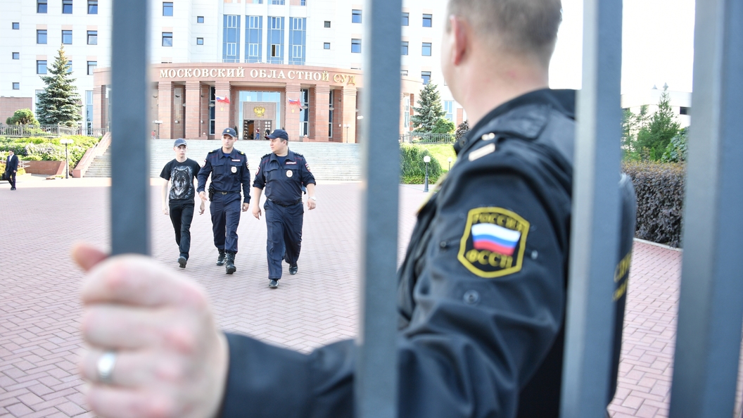 Еще не все посчитали: Полковнику Захарченко предъявят новые обвинения Еще не все посчитали: Полковнику Захарченко предъявят новые обвинения