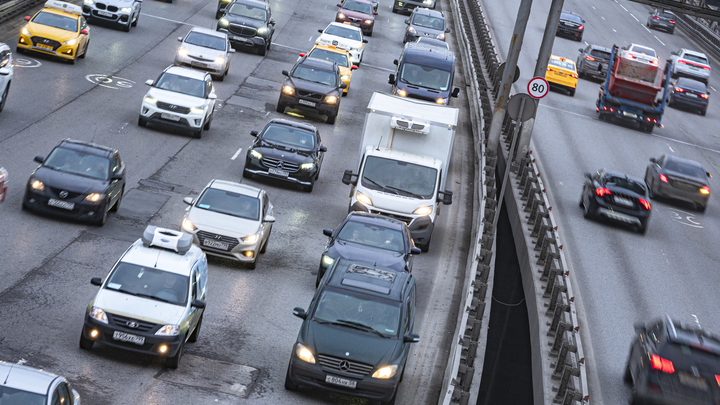 Автоэксперт предупредил о последствиях дорожной амнистии: Безбашенные водители испортят всем жизнь