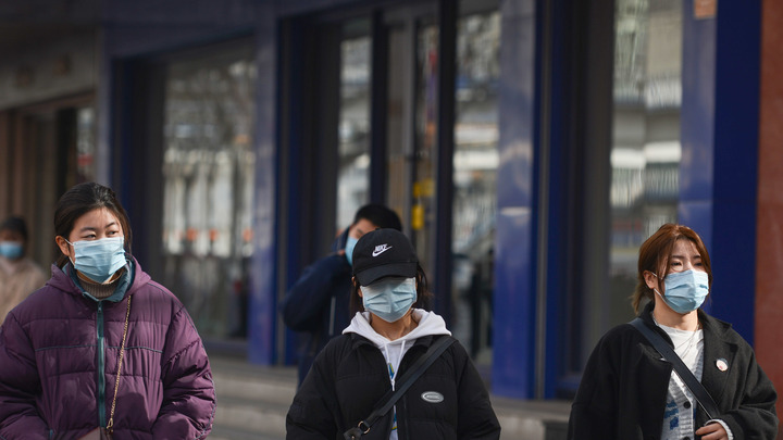 Сначала доверять, потом проверять! Эксперт ВОЗ в Китае призвал не верить разведке США вслепую