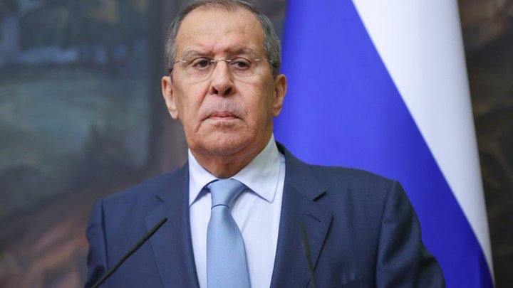 Правда глаза колет: Лавров заявил, что Украина оскорбляет Берлин и Париж
