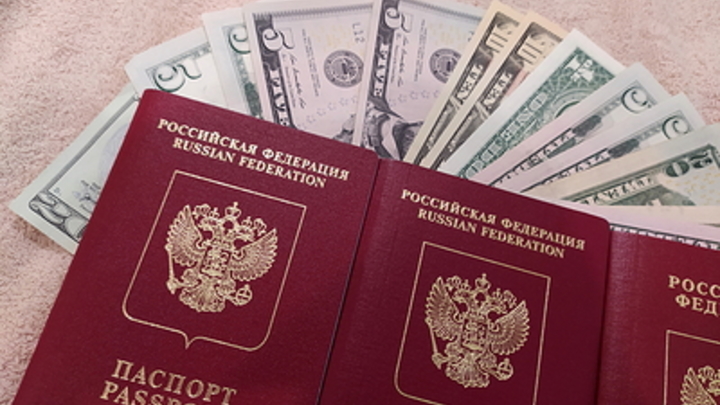 Названы шесть стран, куда русских туристов пустят без загранпаспорта