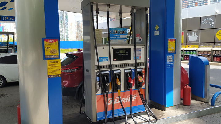 В Мелитополе восстановили поврежденную обстрелом ВСУ автозаправку