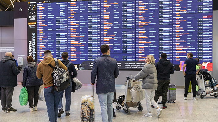 Они принесут нам массу неприятностей: 120 тысяч беглецов вернулись в Россию