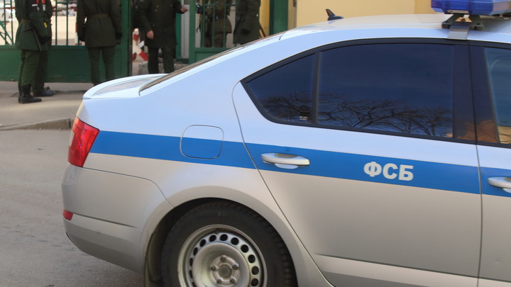 Что ищет ФСБ у производителей медицинского спирта в Петербурге