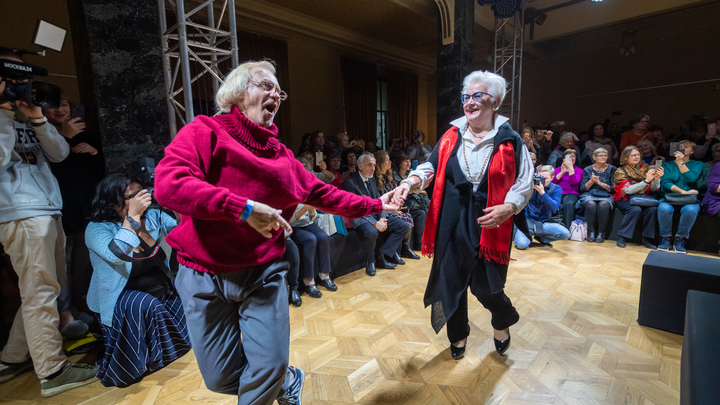 Клип от Московского долголетия уже в Сети: Он снят на песню Авторы жизни