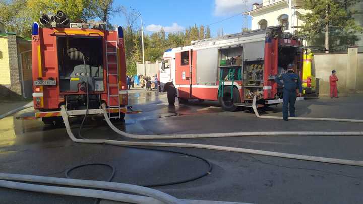 В Краснодаре в районе Затона сильный пожар