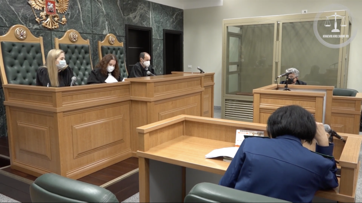 На Кубани бывшему замначальника полиции за взятку в 300 тыс руб дали 7 лет