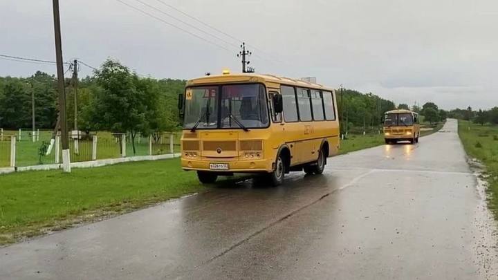 Реки вышли из берегов: в Лабинском районе затопило трассу, эвакуировали детей из лагеря Мечта