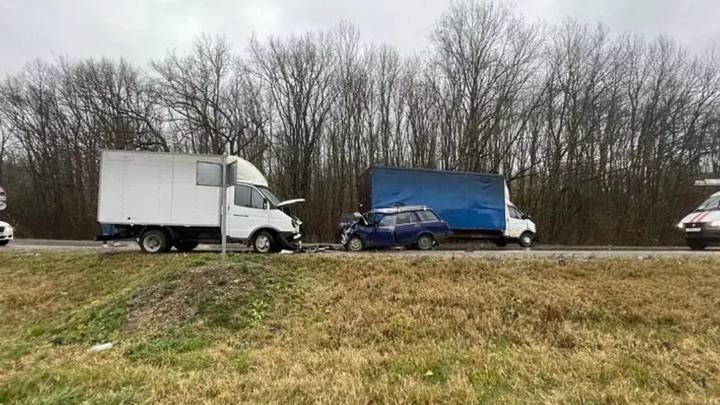 На Кубани произошло смертельное ДТП с двумя Газелями