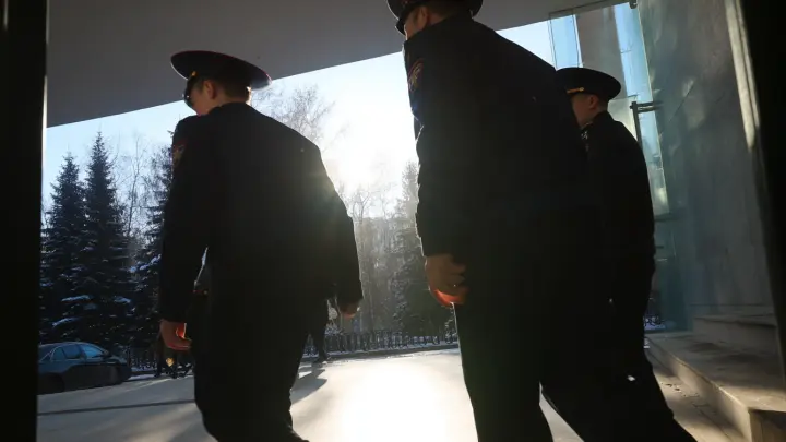 В Балашихе задержали 18-летнюю девушку после попытки поджога торгового центра