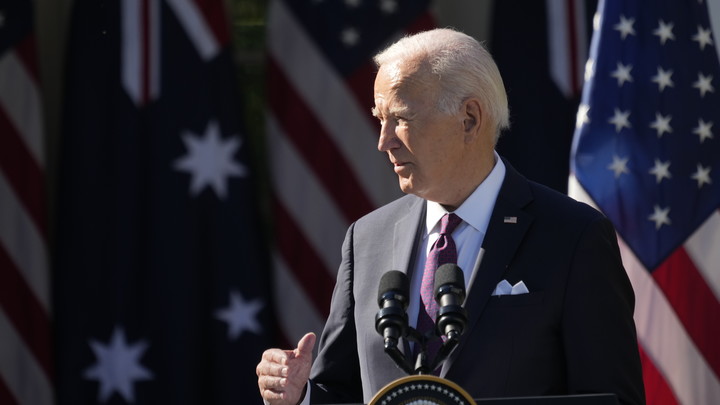 Замах огромный: США готовится к новой гонке вооружений - Рябков