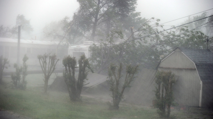 Торнадо по силе как атомная бомба: Синоптик Тишковец спрогнозировал буйство стихии