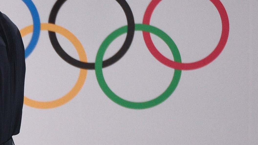 Кольцо америки на олимпиаде. Олимпийские скандалы. Олимпийские игры допинг скандал.