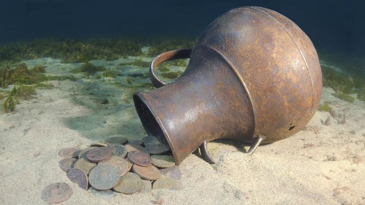 Сундуки с изумрудами и 200 тонн драгметаллов: Страны сцепились из-за самого крупного клада в истории