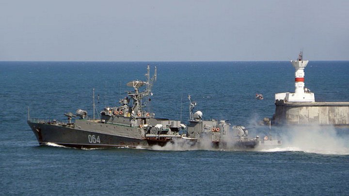 Наши бойцы гибнут на фронте, пока кто-то наживается на военном имуществе