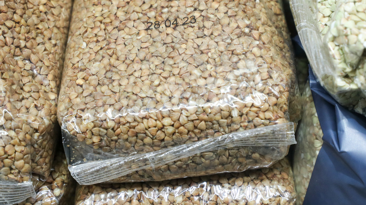 Кашу - раз в неделю: Врач указала на завтрак, от которого растёт жир на животе