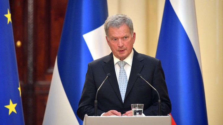 Финляндия не видит способа забрать у всех русских шенген