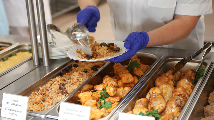 В Турции собираются бороться со «шведскими столами» в отелях