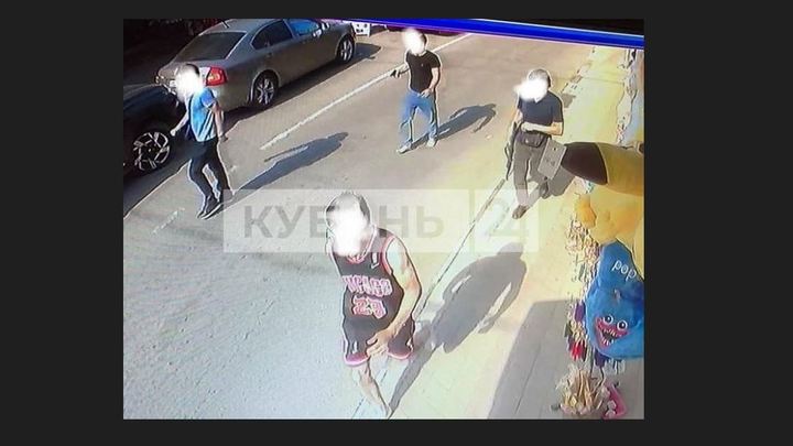 В Лермонтово произошла перестрелка около гостиницы, двое ранены