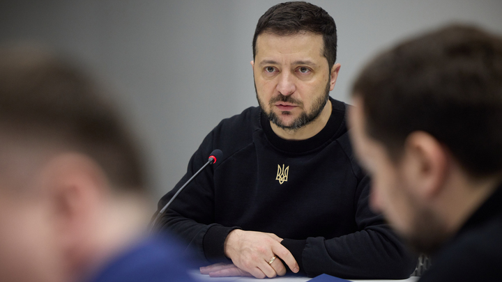 Иностранные СМИ: Владимир Зеленский подписал безоговорочную капитуляцию Украины