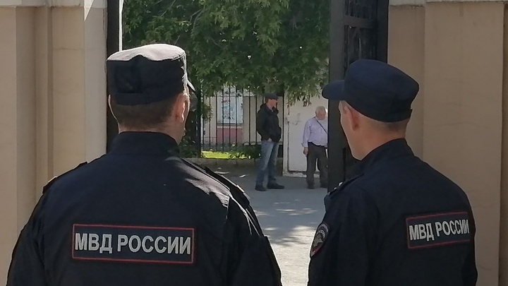 Челябинка написала жалобу в соцсетях на полицию: Не приехали на помощь к ребёнку