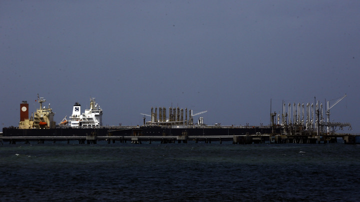 Срежиссирована американскими СМИ: В нефтяной компании Венесуэлы PDVSA прокомментировали слухи о блокировке счетов в Газпромбанке