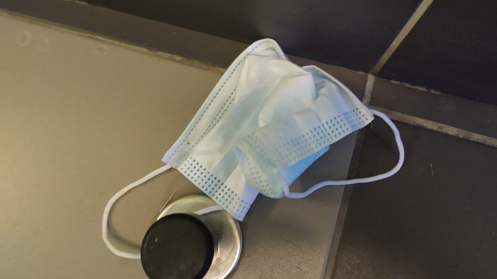 Вирусолог рассказал, когда ждать нового пика заболеваний коронавирусом