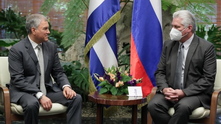 Империя янки манипулирует миром: Президент Кубы назвал США общим врагом русских и кубинцев