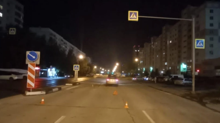 В Новосибирске иномарка сбила 16-летнего подростка на пешеходном переходе