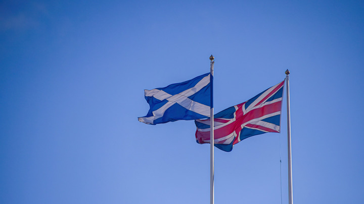 В Шотландии вывели формулу красивой политики: Нужны пакистанцы