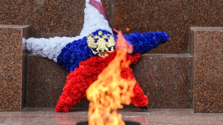 В Воронеже мигрант надругался над братской могилой советских воинов. Теперь кричит в участке: Виноват! Виноват!