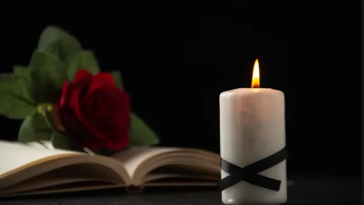 Выпускница челябинского лицея покончила с собой перед экзаменами