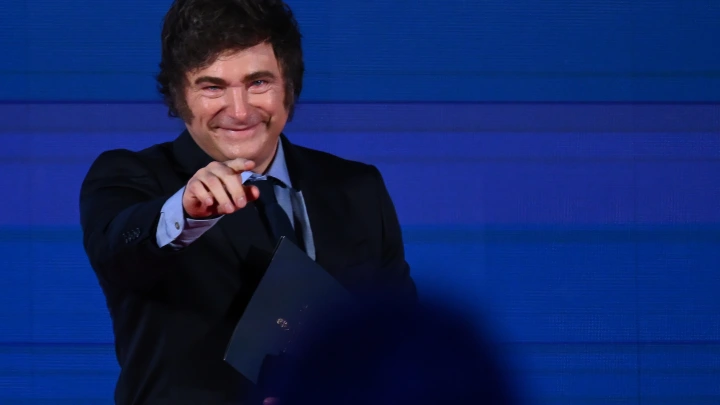 Президент Аргентины поделил мир на три части. Он указал России её место